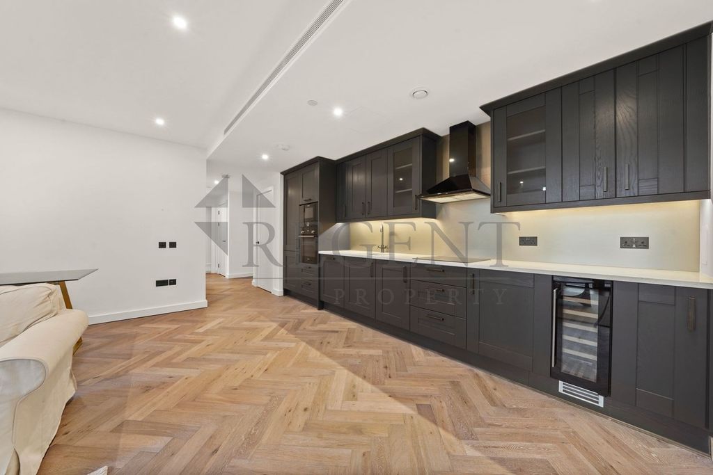 Property photo 3 of 14 Kitchen