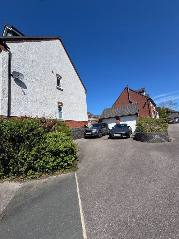 Property photo 3 of 5