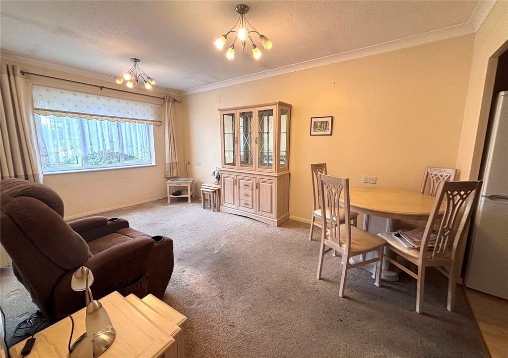 Property photo 2 of 8 Picture No. 04