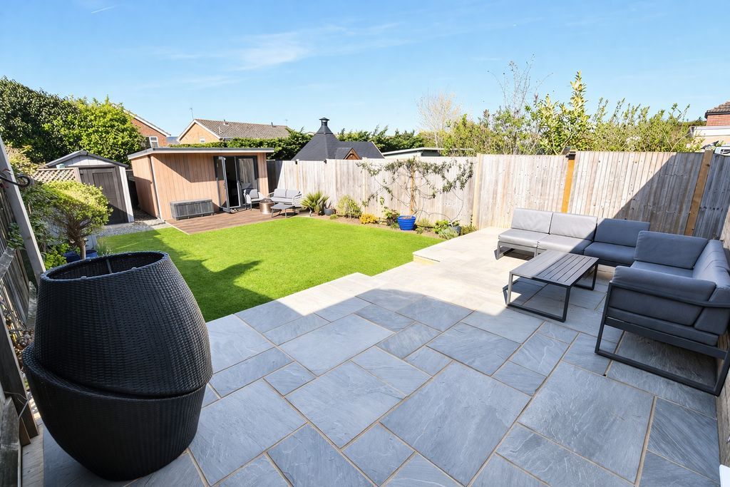 Property photo 2 of 21 Photo 15