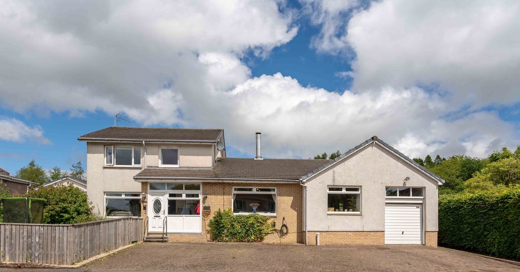 Property photo 1 of 30