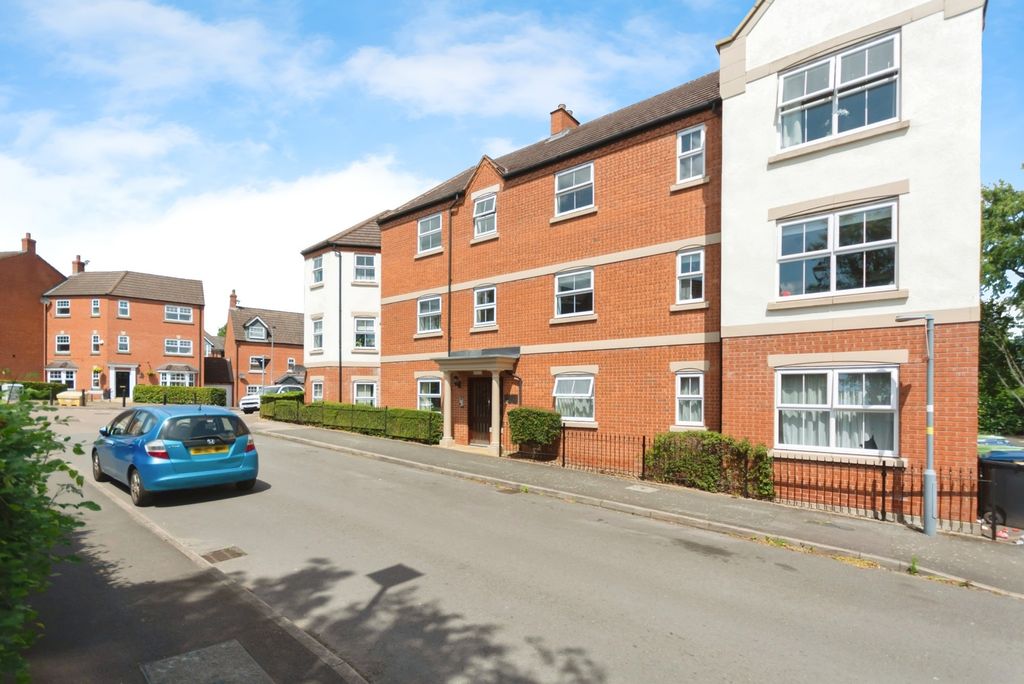 Property photo 2 of 17 Front