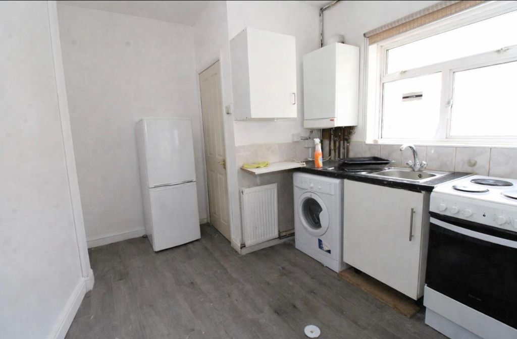 Property photo 2 of 4