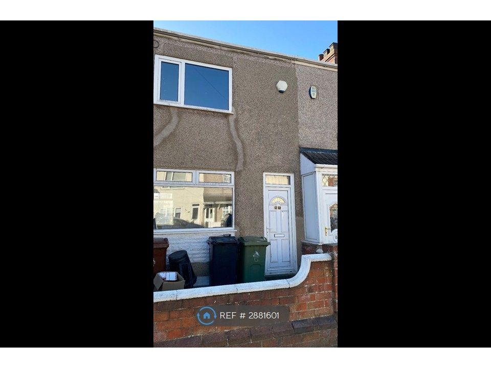 Property photo 1 of 10 House Front