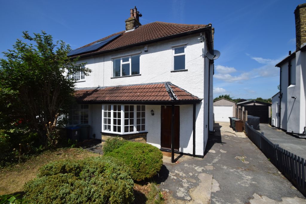 Property photo 1 of 13 Front