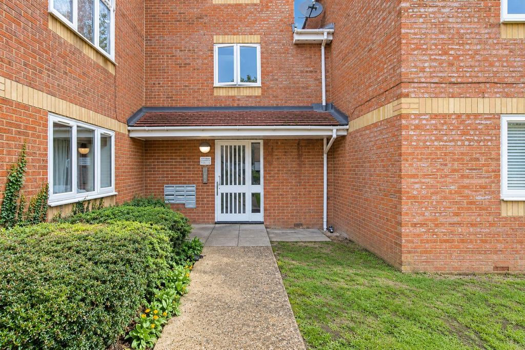 Property photo 2 of 15