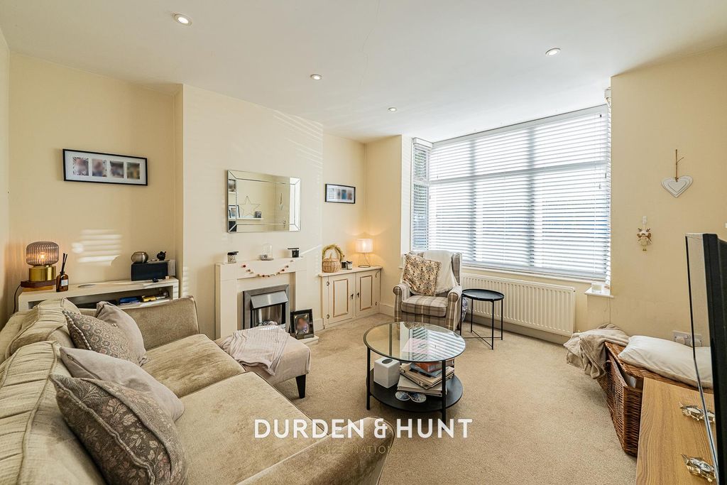 Property photo 2 of 23 Tufton-25.Jpg