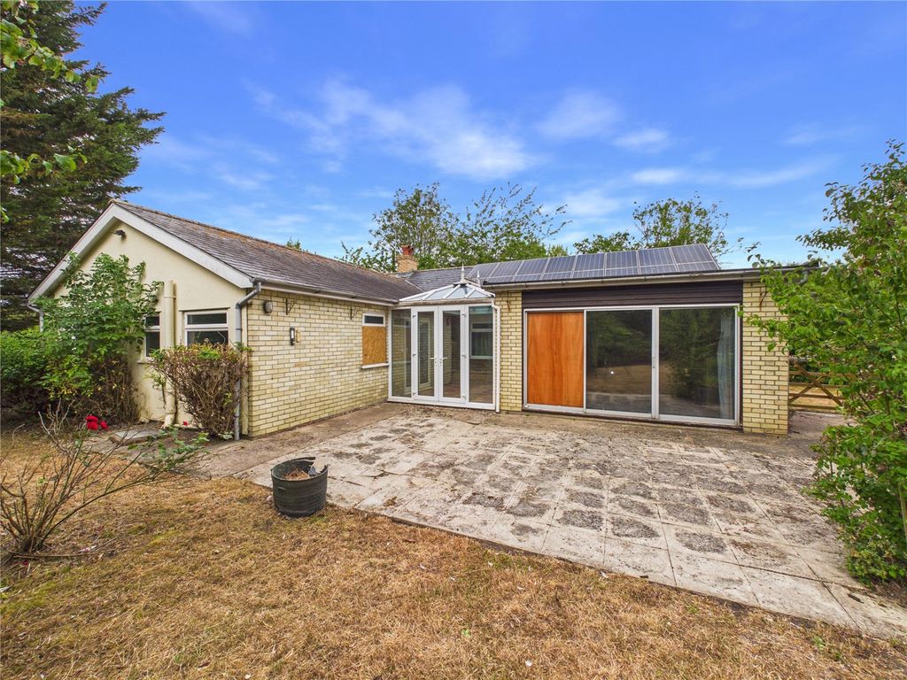 Property photo 2 of 12 Picture No. 28