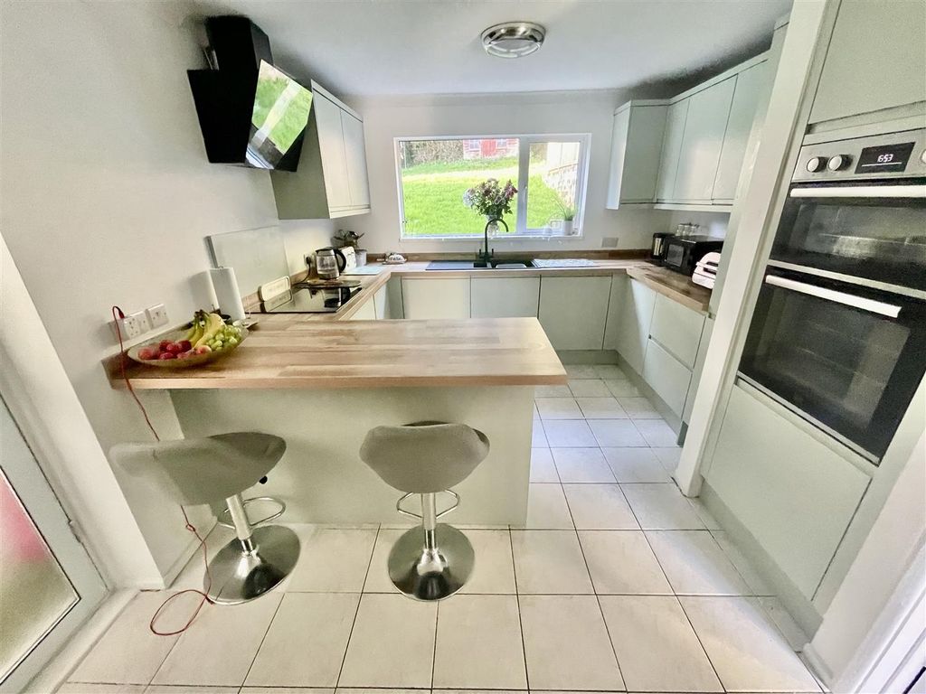 Property photo 3 of 21 Fullsizerender.Jpeg