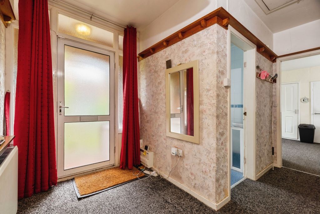 Property photo 2 of 14 Pbox-Img.Jpg