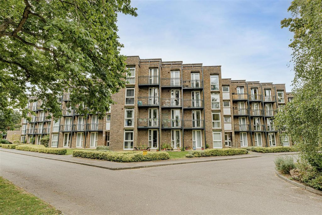 Property photo 2 of 20 L J Imaging-30.Jpg