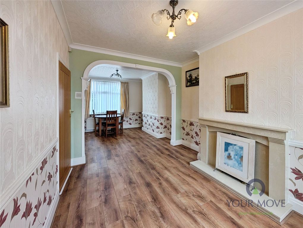 Property photo 2 of 14 Lounge/Dining Room