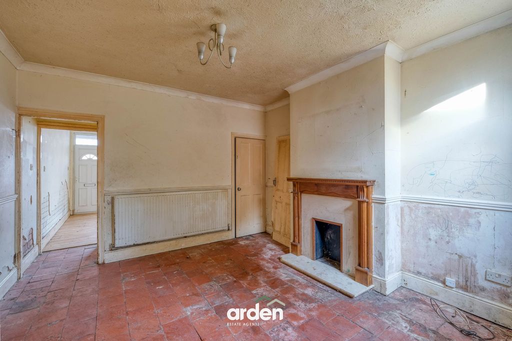 Property photo 3 of 11