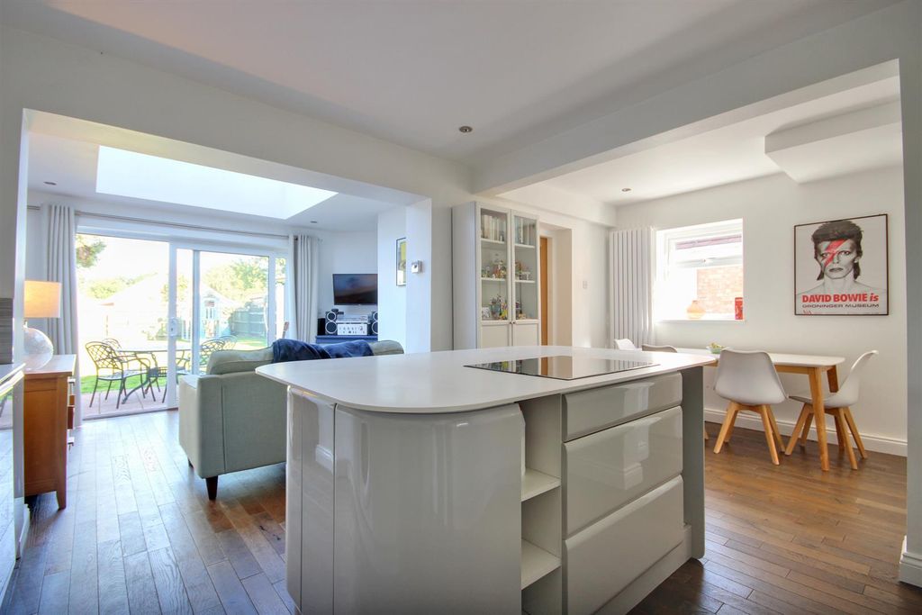 Property photo 3 of 16 Copandale (10).Jpg