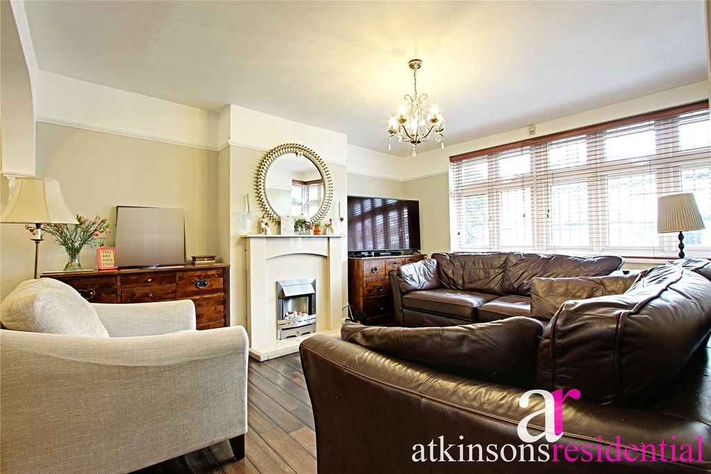 Property photo 2 of 15 Picture No. 33