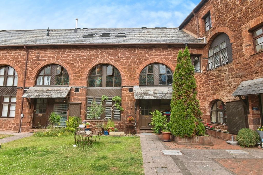 Property photo 1 of 14 Front