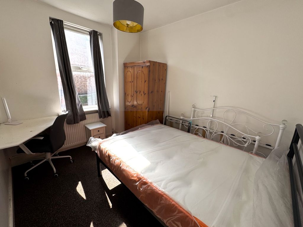 Property photo 2 of 13 Photo 13