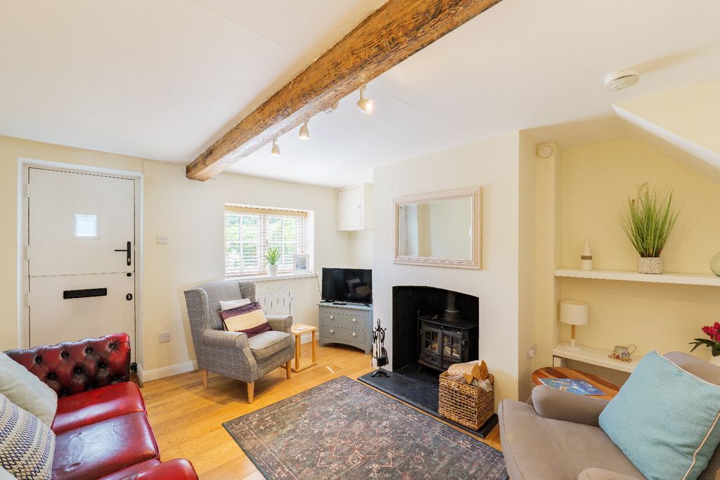 Property photo 2 of 17 5083385