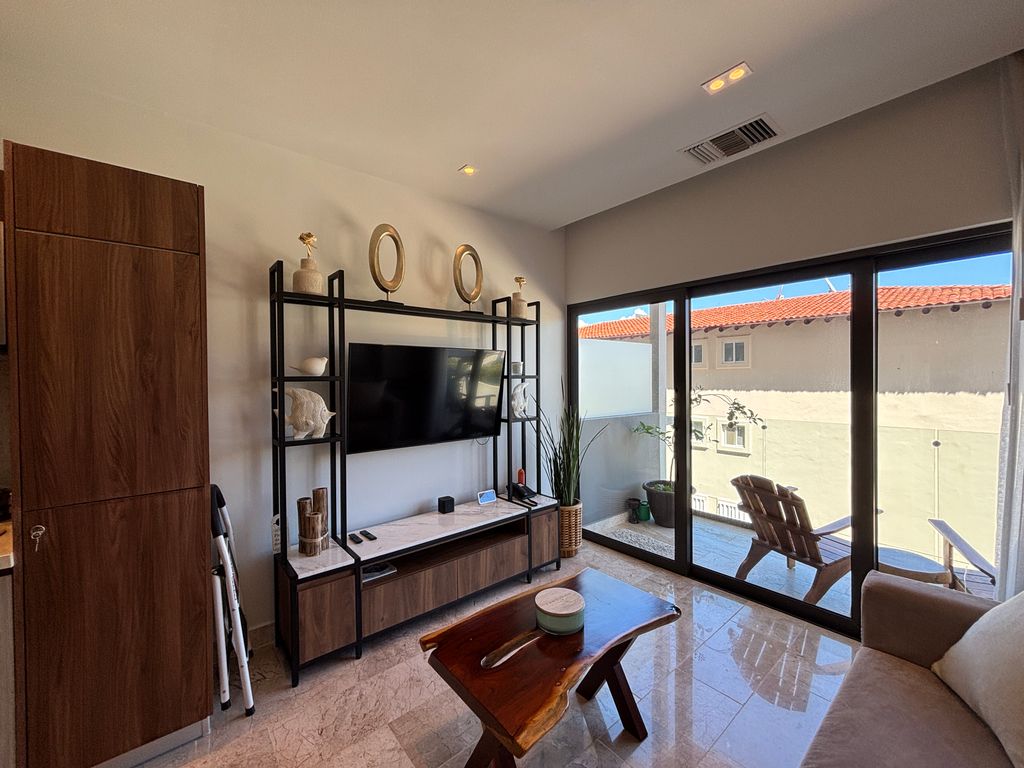 Property photo 3 of 41