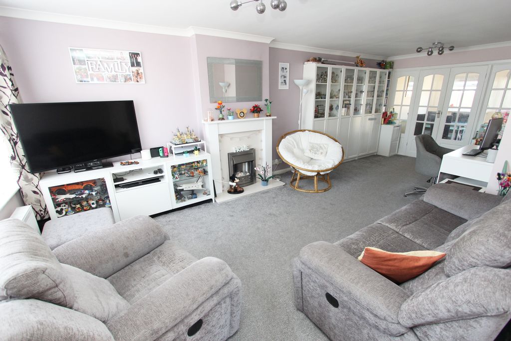 Property photo 2 of 19 Img_6415A