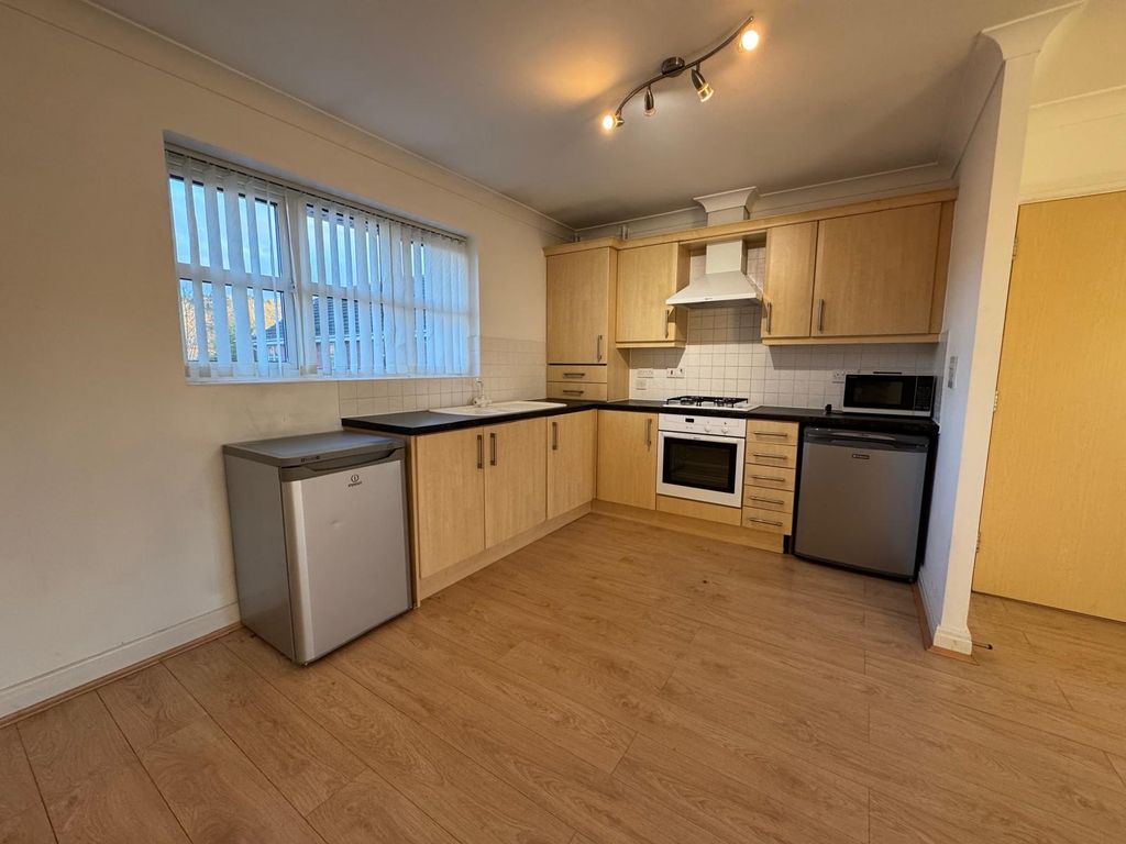 Property photo 2 of 14 Image