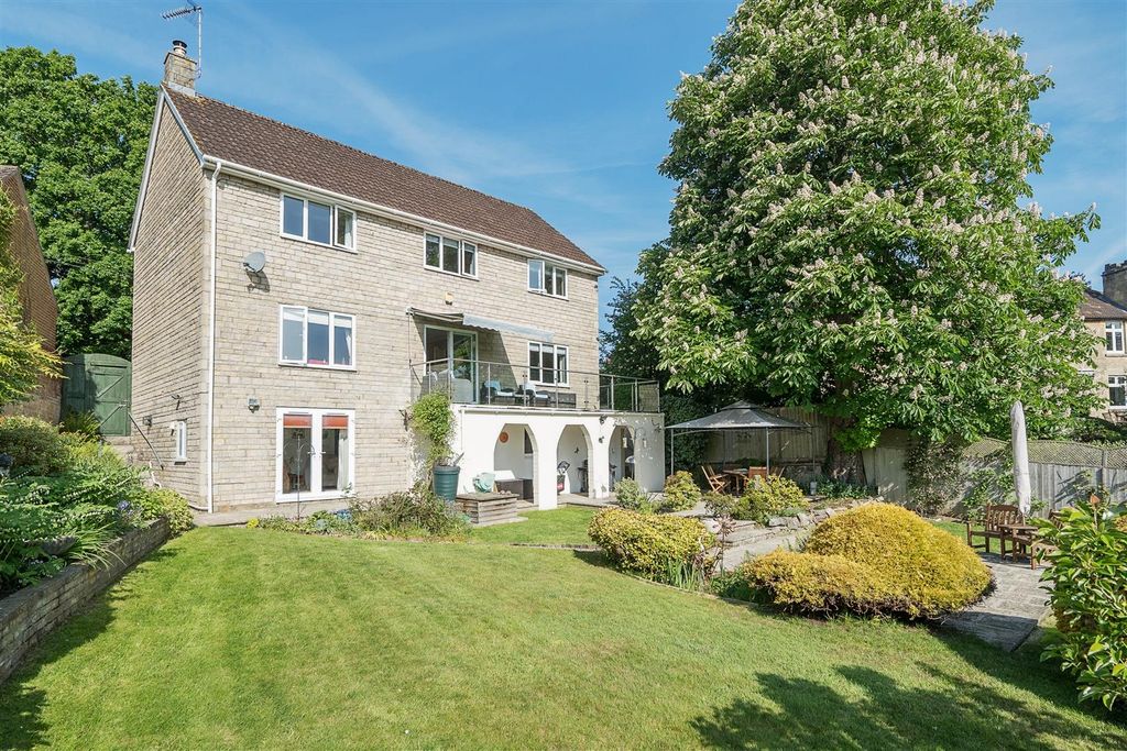 Property photo 1 of 36 8-681B24Cf67B89-1285813-Arw-8.Jpg
