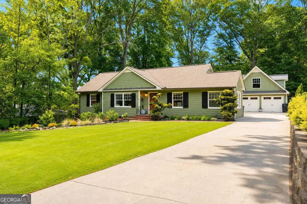 Property photo 1 of 31