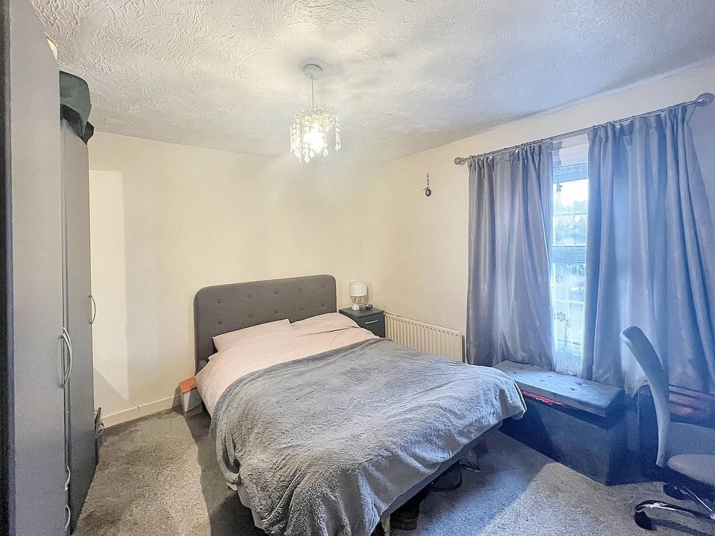 Property photo 3 of 3