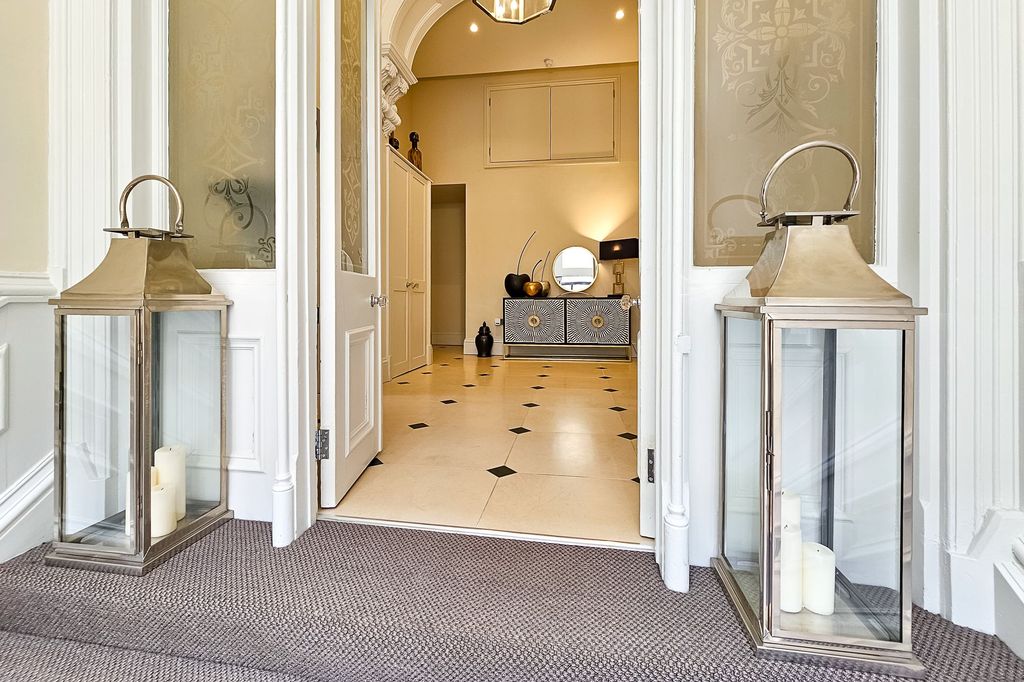 Additional image 12 of 2 bed flat for saleVictoria Avenue, 21 Victoria Avenue HG1