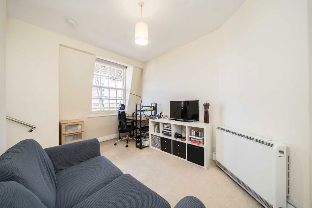 Property photo 2 of 4