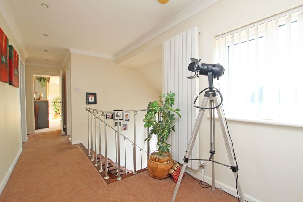 Additional image 14 of 5 bed detached house for saleCompton Drive, Eastbourne BN20
