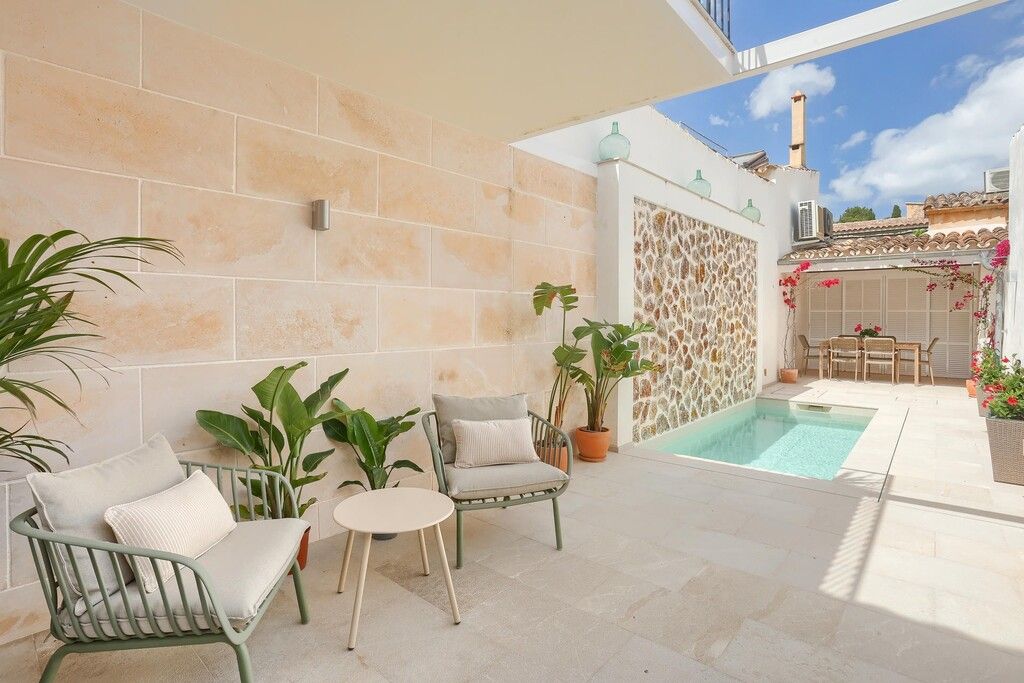 Property photo 3 of 16 Pollensa5811_1_212_Terrace 1 - 1 New