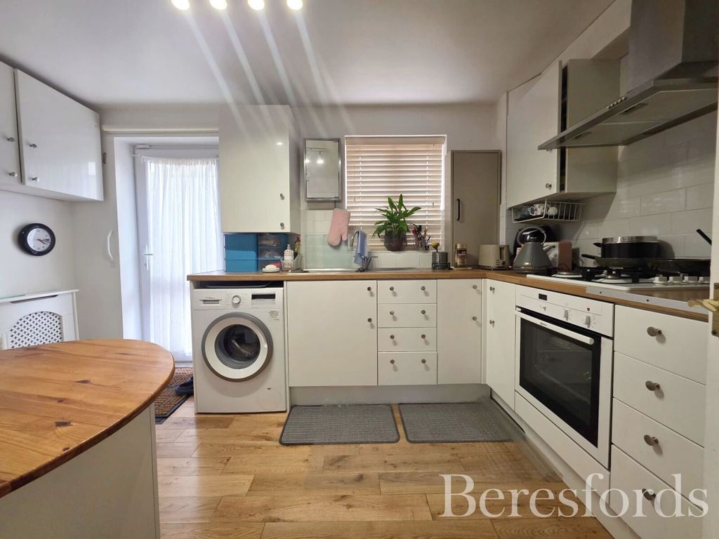Property photo 3 of 18 Picture No. 09