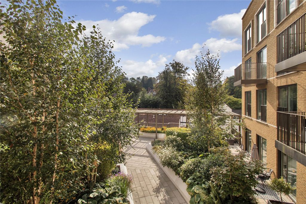 Property photo 3 of 15 The Potteries