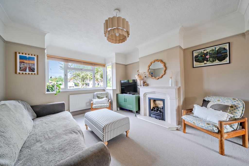 Property photo 2 of 21 1516388-12-1A07B0...