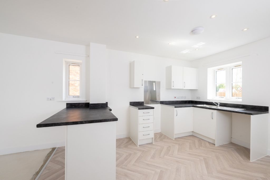 Property photo 2 of 10 5084161