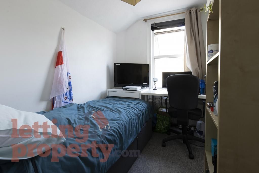 Additional image 6 of 4 bed terraced house to rentLymore Gardens, Bath BA2