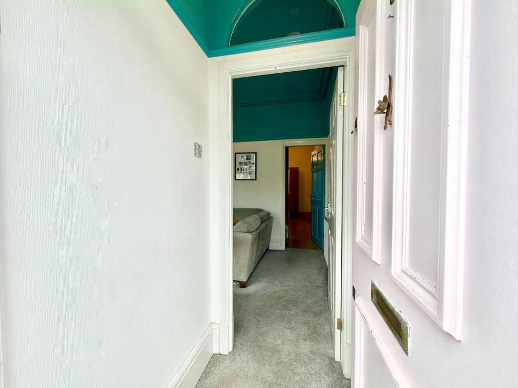 Property photo 3 of 29