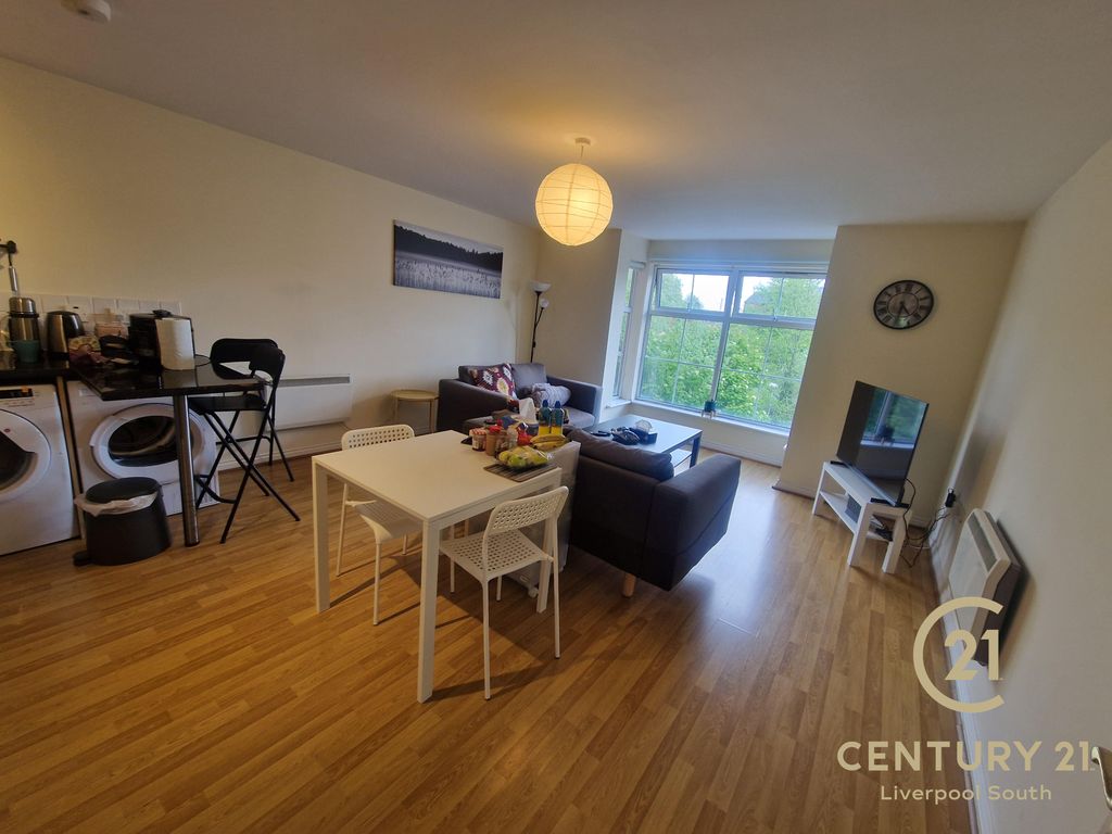 Property photo 2 of 14