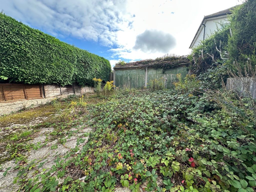 Property photo 2 of 5 Picture No. 05