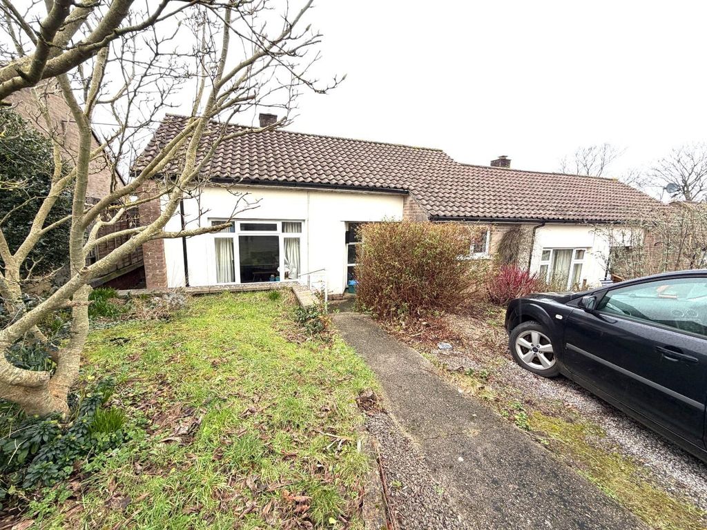 Property photo 1 of 8 Front.Jpg