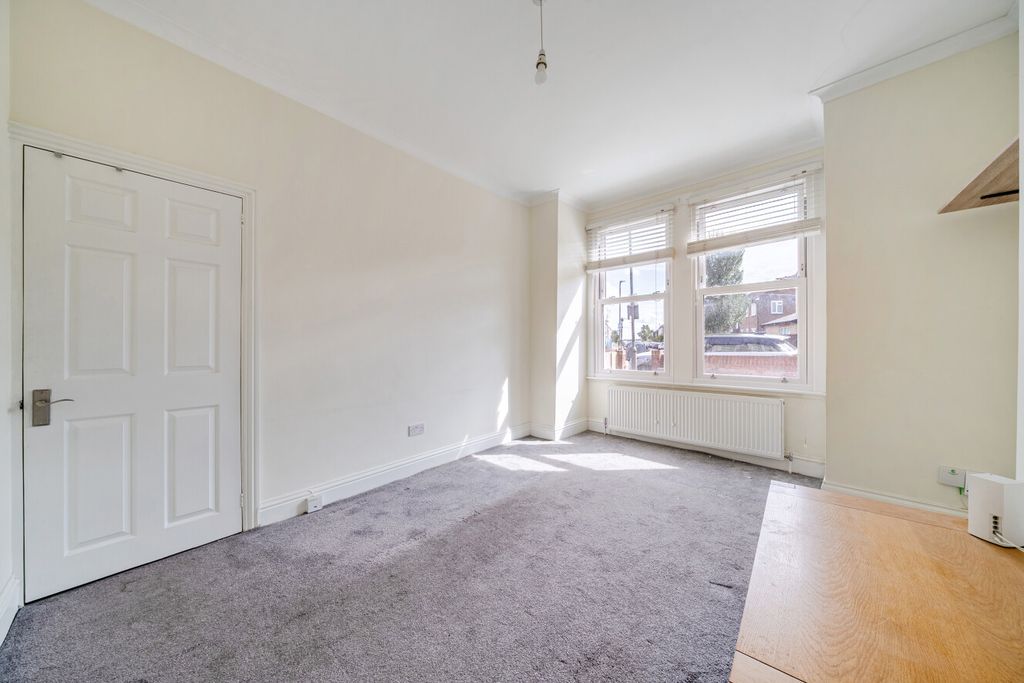 Property photo 3 of 13 1521736-2-6Aa7Ef9...