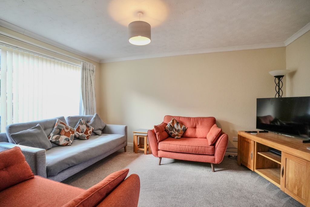 Property photo 2 of 22