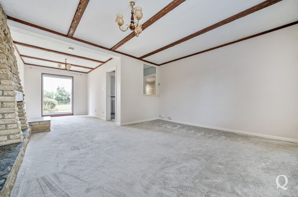 Property photo 2 of 25 B680F12B-8d02-477...
