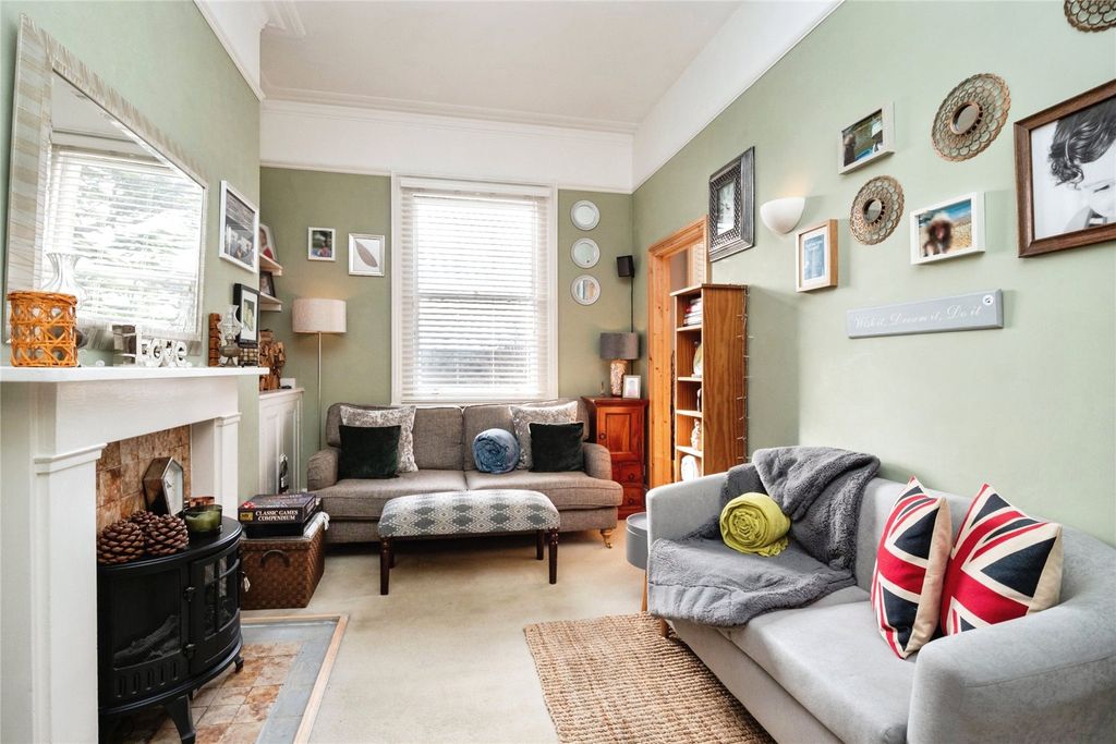 Property photo 2 of 16 Picture No. 05