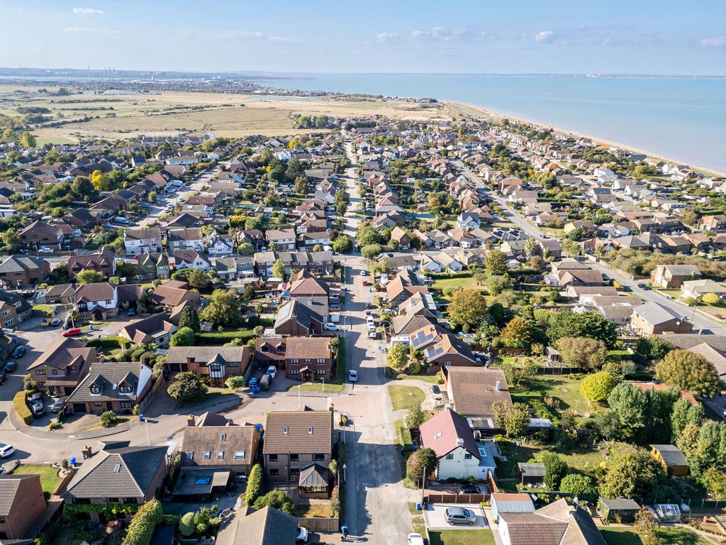 Property photo 2 of 29