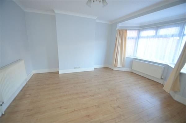 Property photo 3 of 9 3