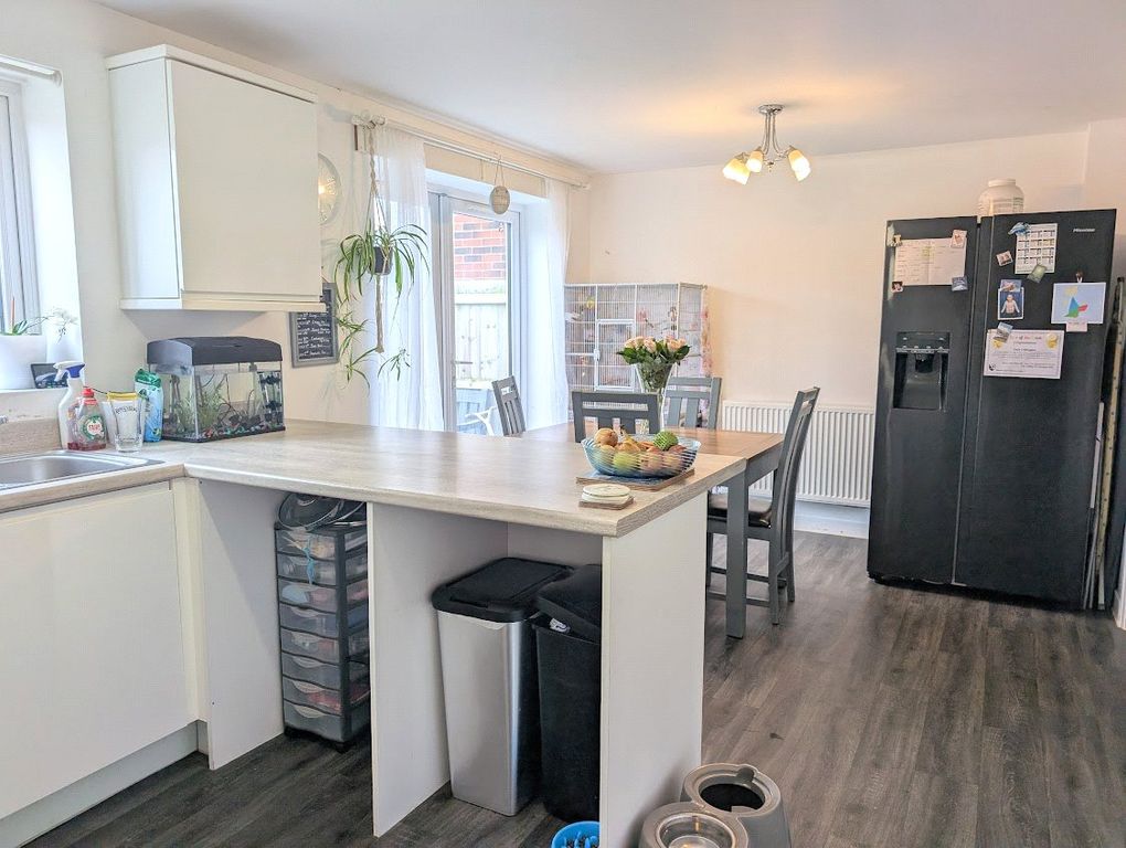 Property photo 3 of 20 Picture No. 17