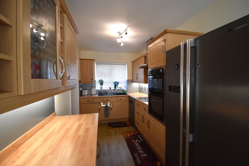 Property photo 2 of 15