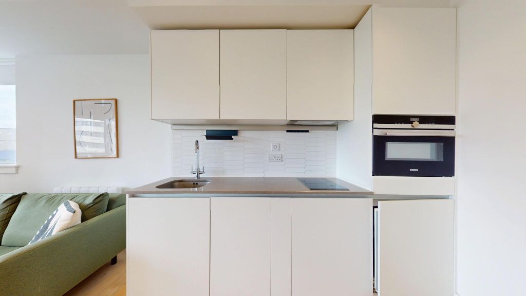 Property photo 2 of 16 Kitchen